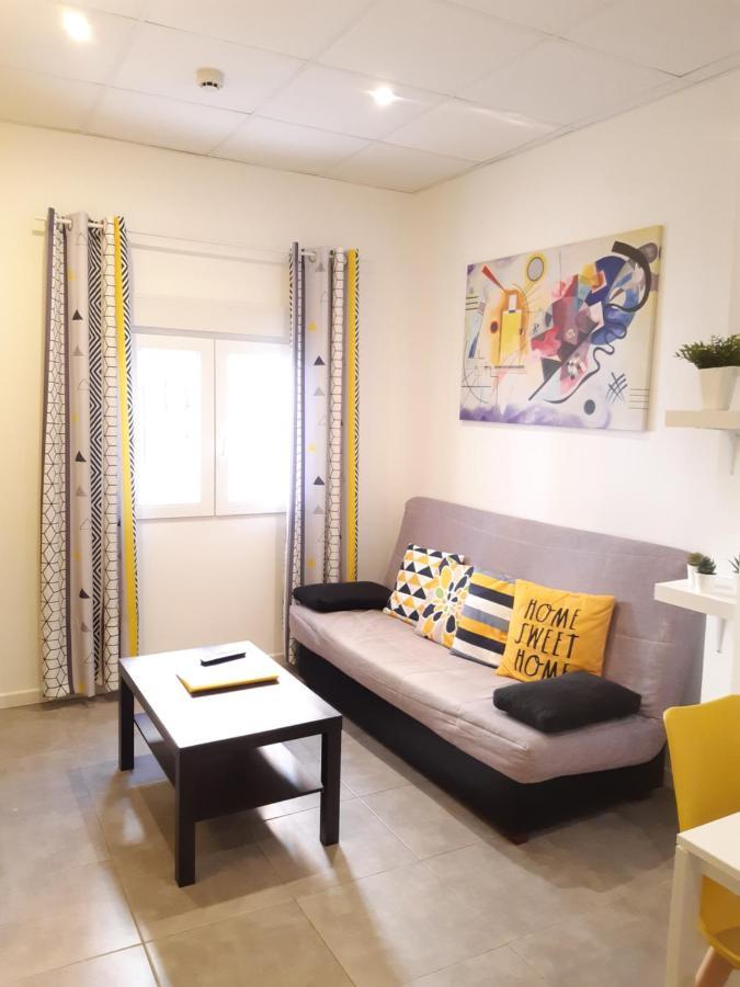 The Yellow Corner Apartment Alicante Eksteriør bilde