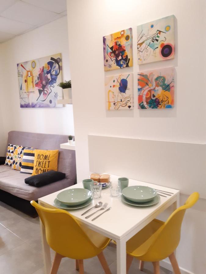 The Yellow Corner Apartment Alicante Eksteriør bilde