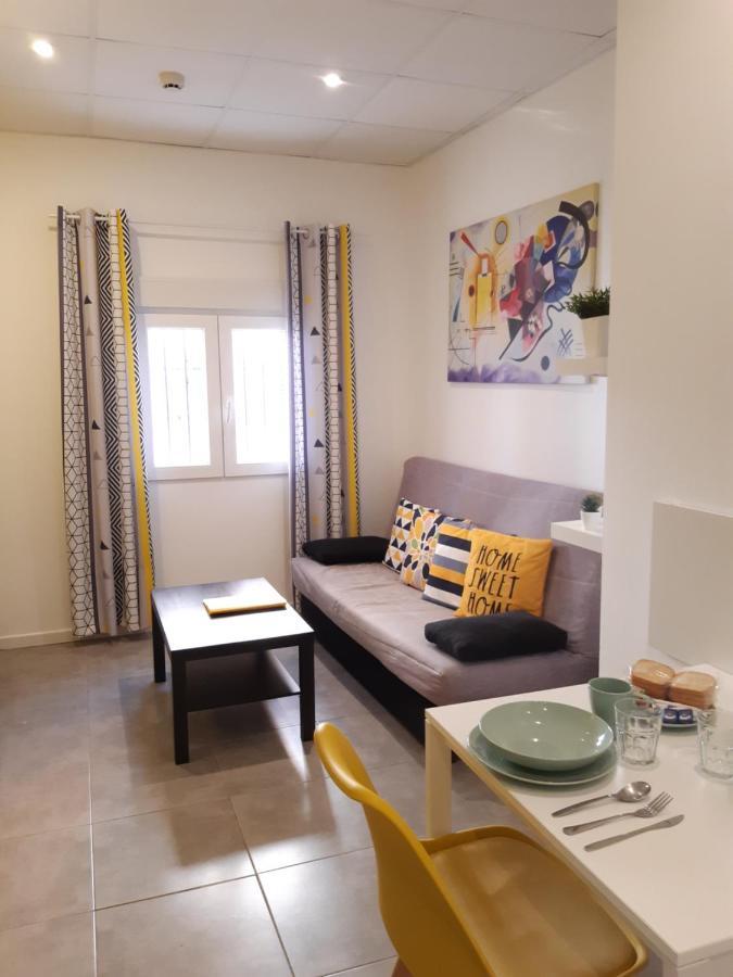 The Yellow Corner Apartment Alicante Eksteriør bilde